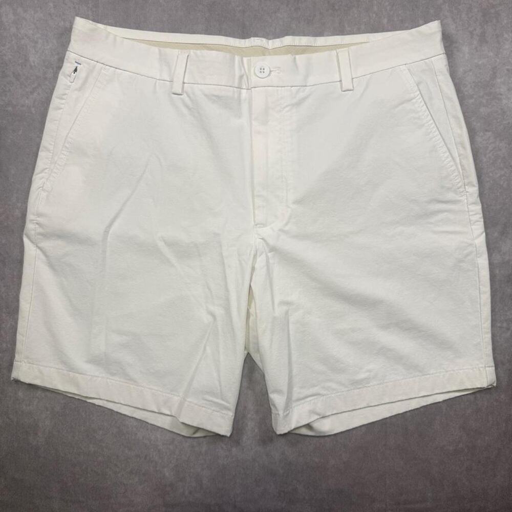 Vineyard Vines Men's 34 On-The-Go Performance Stretch Golf Shorts White